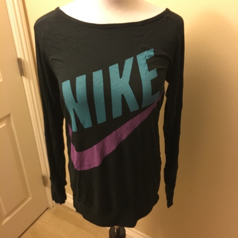 Nike Long-sleeve Sportswear Top